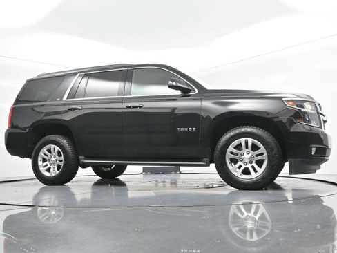 Used 2018 Chevrolet Tahoe LT w/ Luxury Package AWD/4WD image 45