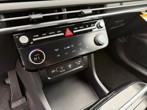 New 2026 Hyundai Tucson Blue SE AWD/4WD image 18