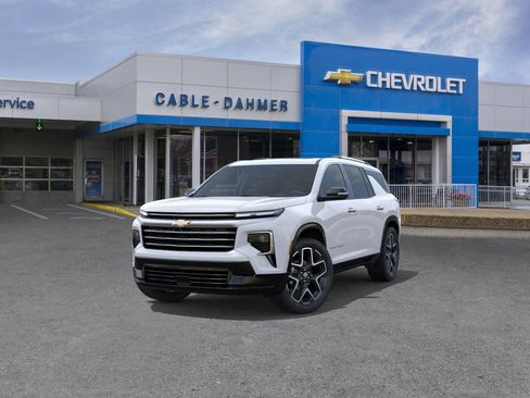 New 2026 Chevrolet Traverse High Country w/ LPO, Floor Liner Package AWD/4WD image 8