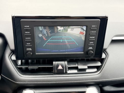 Used 2019 Toyota RAV4 LE w/ All Weather Liner Package AWD/4WD image 23