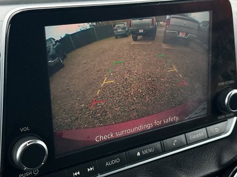 Used 2020 Nissan Sentra SV image 22