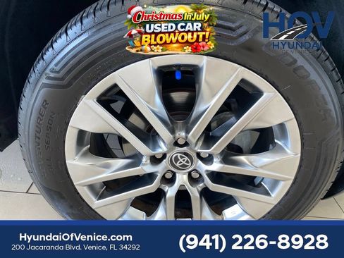 Used 2021 Toyota RAV4 XLE Premium FWD image 53