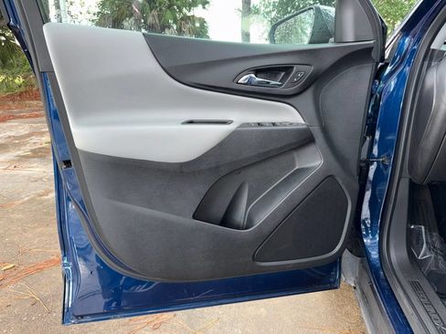 Used 2022 Chevrolet Equinox LS w/ LPO, Chrome Package FWD image 19