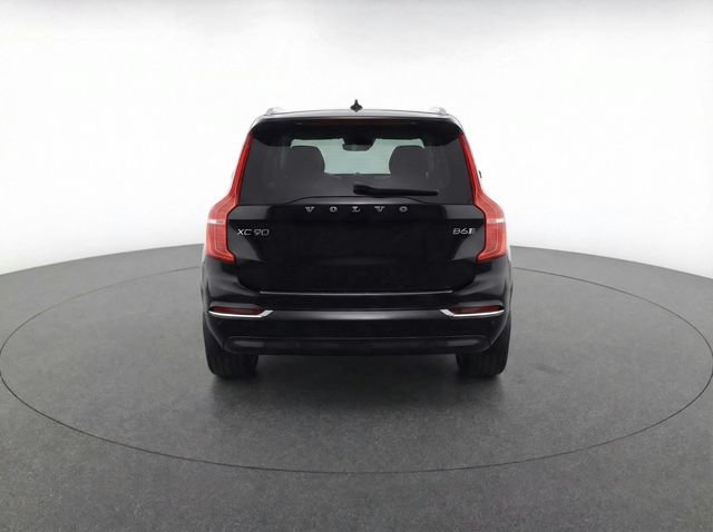 New 2026 Volvo XC90 B6 Plus w/ Protection Package Premier AWD/4WD image 39
