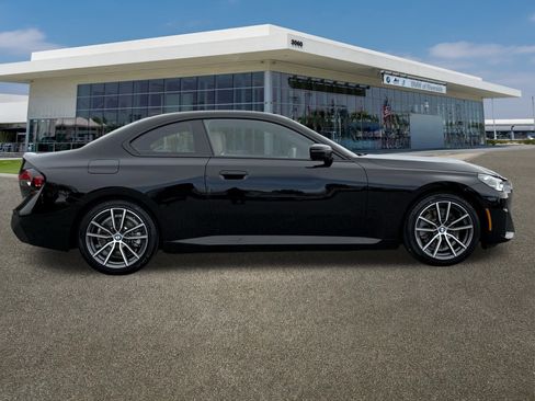 Used 2023 BMW 230i 230i w/ Convenience Package image 12