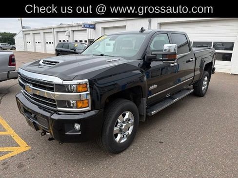 Used 2018 Chevrolet Silverado 3500 High Country w/ Duramax Plus Package AWD/4WD image 4