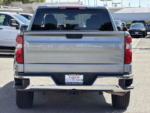 Used 2025 Chevrolet Silverado 1500 LT AWD/4WD image 5