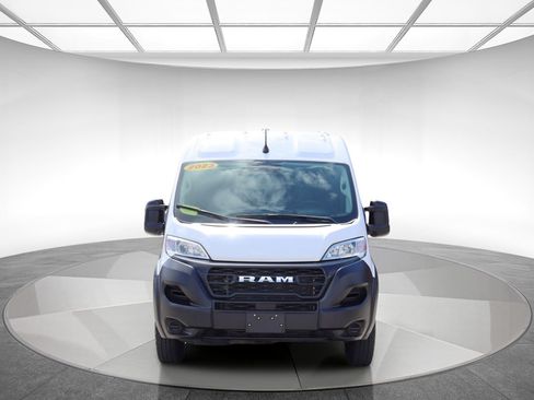 Used 2023 RAM ProMaster 2500 FWD image 2