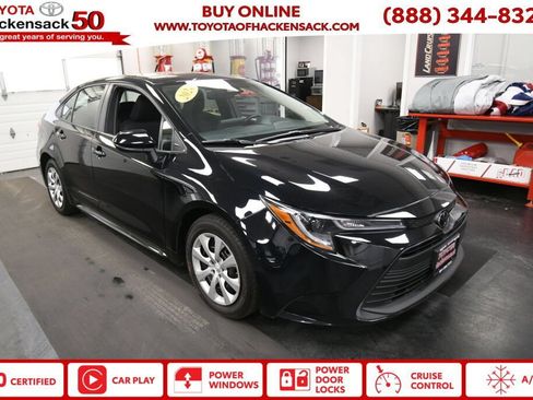 Certified 2024 Toyota Corolla LE FWD image 1