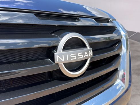 Certified 2023 Nissan Pathfinder SV FWD image 13