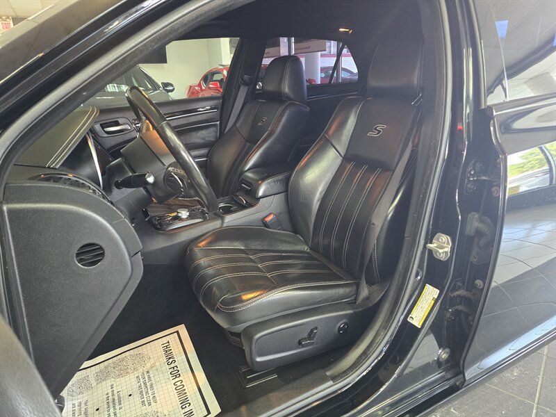 Used 2021 Chrysler 300 S RWD image 8