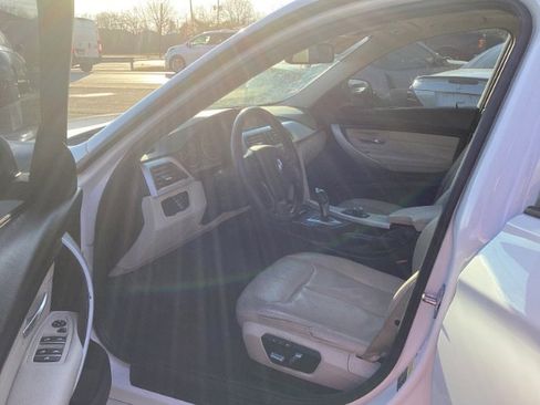 Used 2017 BMW 320i xDrive 320i xDrive image 8