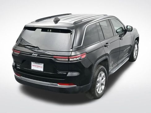 Used 2023 Jeep Grand Cherokee Limited image 27