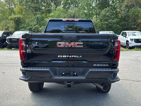 New 2026 GMC Sierra 2500 Denali w/ Denali Reserve Package image 4