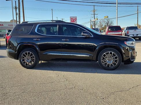 Used 2022 GMC Acadia Denali w/ Black Diamond Edition image 12