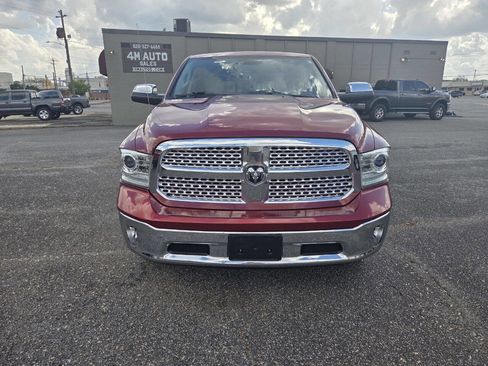 Used 2013 RAM 1500 Laramie w/ Convenience Group image 3