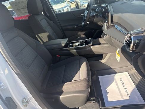 New 2026 Chevrolet Equinox LT w/ LPO, Floor Liner Package image 27