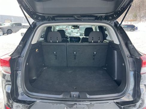 Used 2025 Chevrolet TrailBlazer LT image 24
