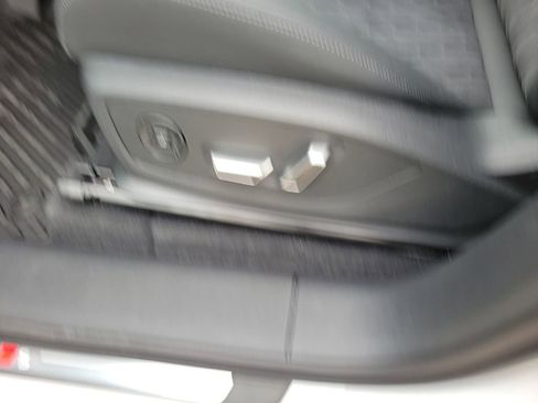 New 2027 Audi SQ6 e-tron Premium Plus AWD/4WD image 10