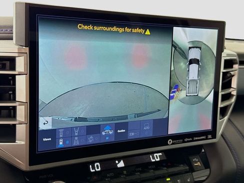 Used 2024 Toyota Tundra Platinum image 13