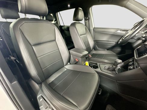 Certified 2021 Volkswagen Tiguan SE R-Line image 26