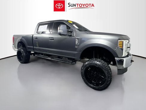 Used 2019 Ford F250 XLT AWD/4WD image 1