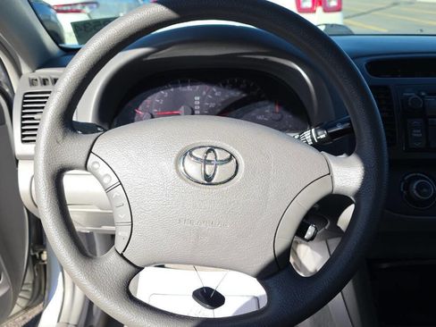 Used 2005 Toyota Camry LE image 12