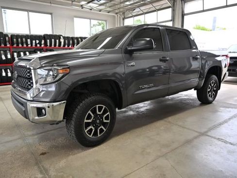 Used 2019 Toyota Tundra SR5 AWD/4WD image 9