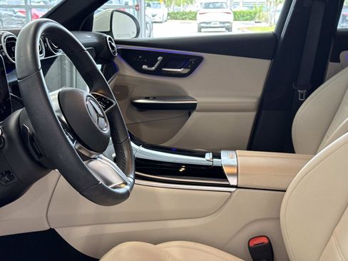Certified 2025 Mercedes-Benz GLC 300 image 14