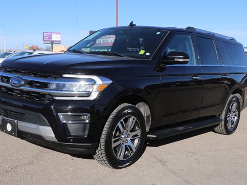 Used 2024 Ford Expedition Max Limited image 3