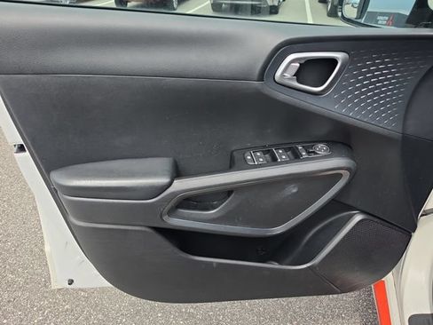 Used 2020 Kia Soul GT-Line w/ GT 2.0L Power Sunroof Package FWD image 16