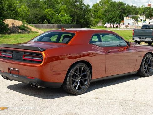 Used 2020 Dodge Challenger R/T w/ Blacktop Package RWD image 7