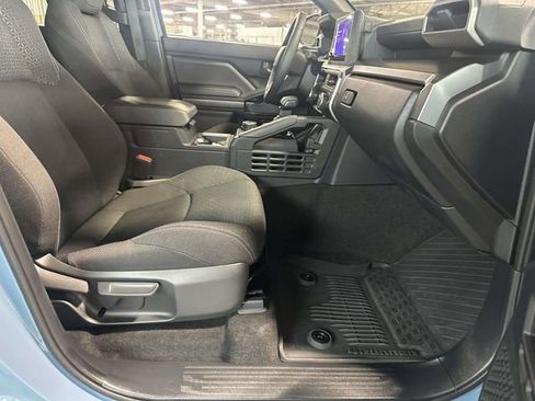 Used 2025 Toyota 4Runner SR5 image 18