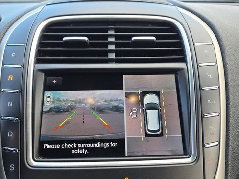 Used 2020 Lincoln Nautilus Reserve w/ Equipment Group 201A image 32