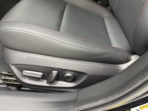 Used 2025 Toyota Prius Plug-In Hybrid w/ Limited Premium Package image 28