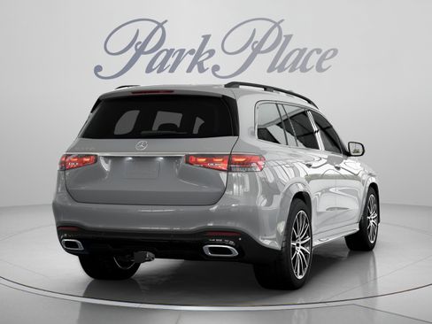 Used 2026 Mercedes-Benz GLS 450 4MATIC image 19