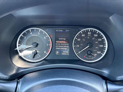 Used 2025 Nissan Sentra S image 24