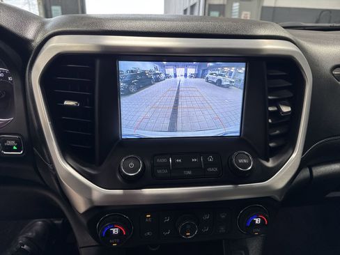 Used 2018 GMC Acadia SLT FWD image 13