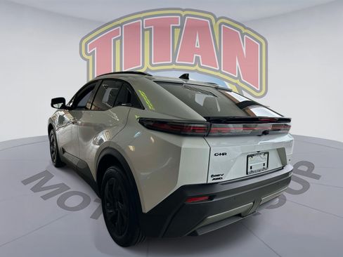 Certified 2026 Toyota C-HR AWD/4WD image 4