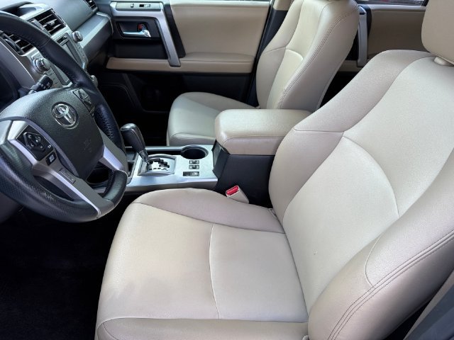 Used 2016 Toyota 4Runner SR5 Premium RWD image 11