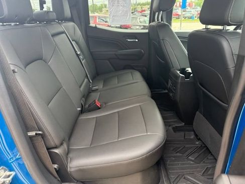 Used 2023 Chevrolet Colorado LT w/ LT Convenience Package III AWD/4WD image 31