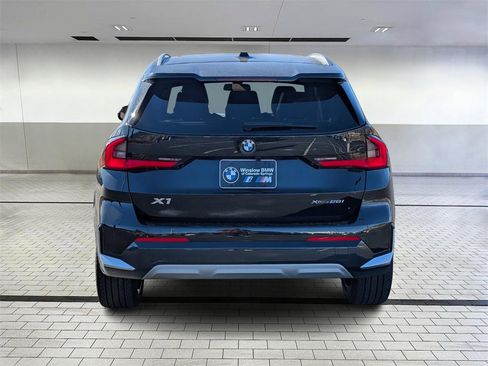 Certified 2025 BMW X1 xDrive28i w/ Technology Package image 4
