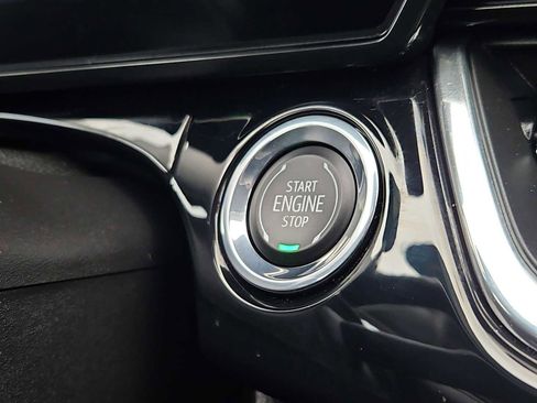 Certified 2025 Chevrolet Trax ACTIV w/ Sunroof Package image 23