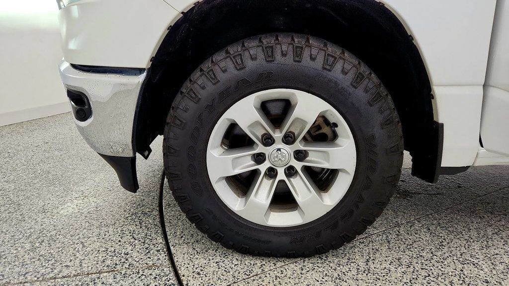 Used 2023 RAM 1500 Laramie AWD/4WD image 9