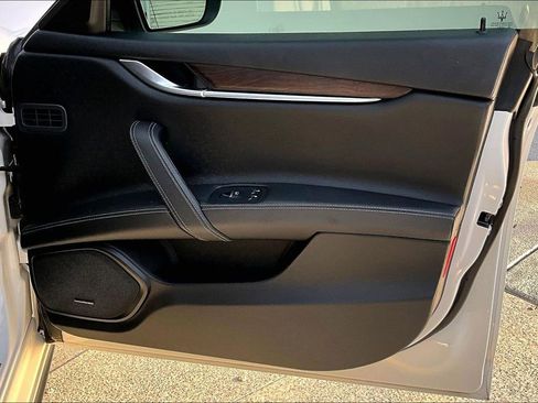 Used 2019 Maserati Ghibli S Q4 image 24
