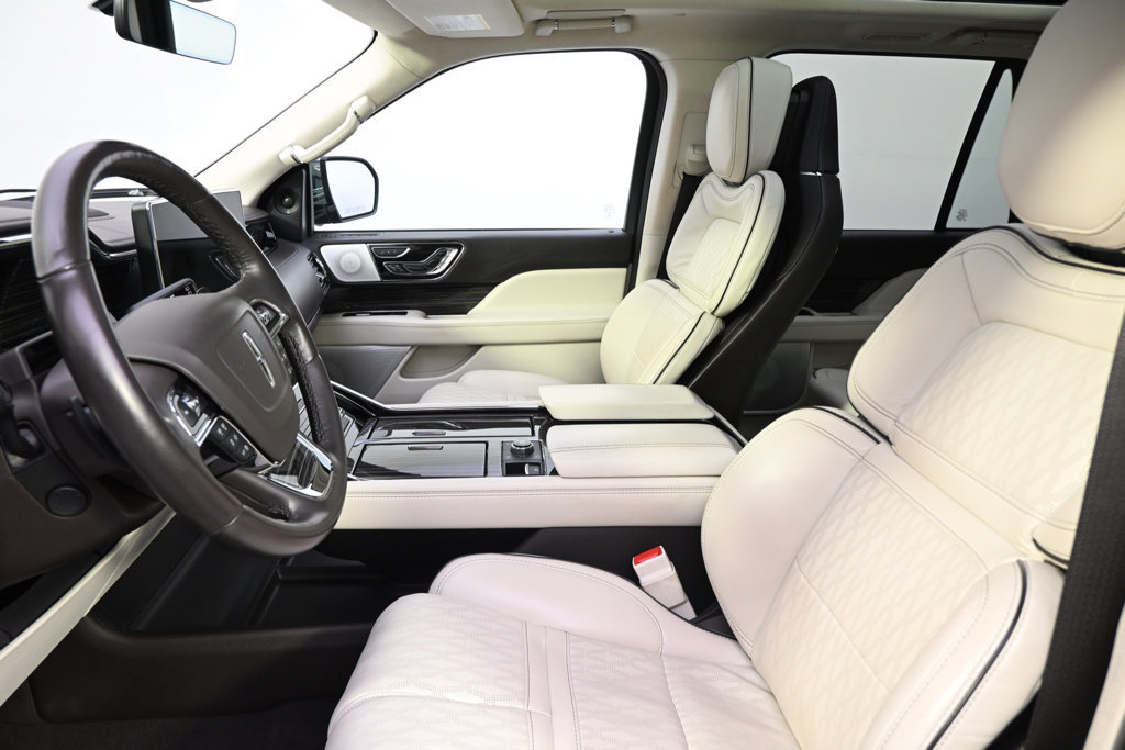 Certified 2022 Lincoln Navigator L Black Label AWD/4WD image 13