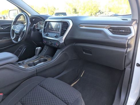 Used 2017 GMC Acadia SLE w/ Driver Alert Package I image 10