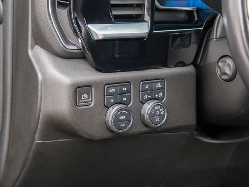 Used 2022 Chevrolet Silverado 1500 High Country w/ Z71 Off-Road Package image 21