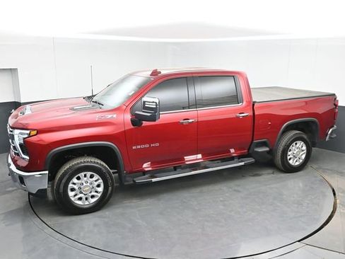Used 2025 Chevrolet Silverado 2500 LTZ w/ LTZ Convenience Package AWD/4WD image 36