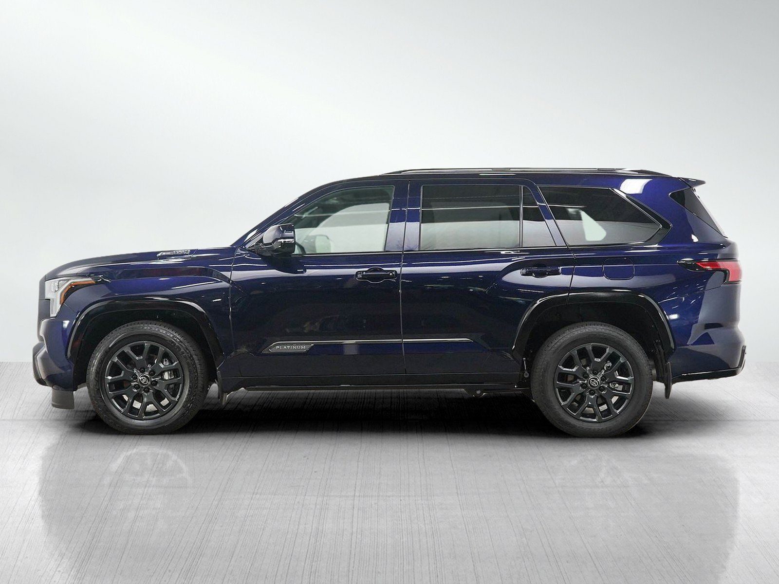 Used 2026 Toyota Sequoia Platinum AWD/4WD image 2